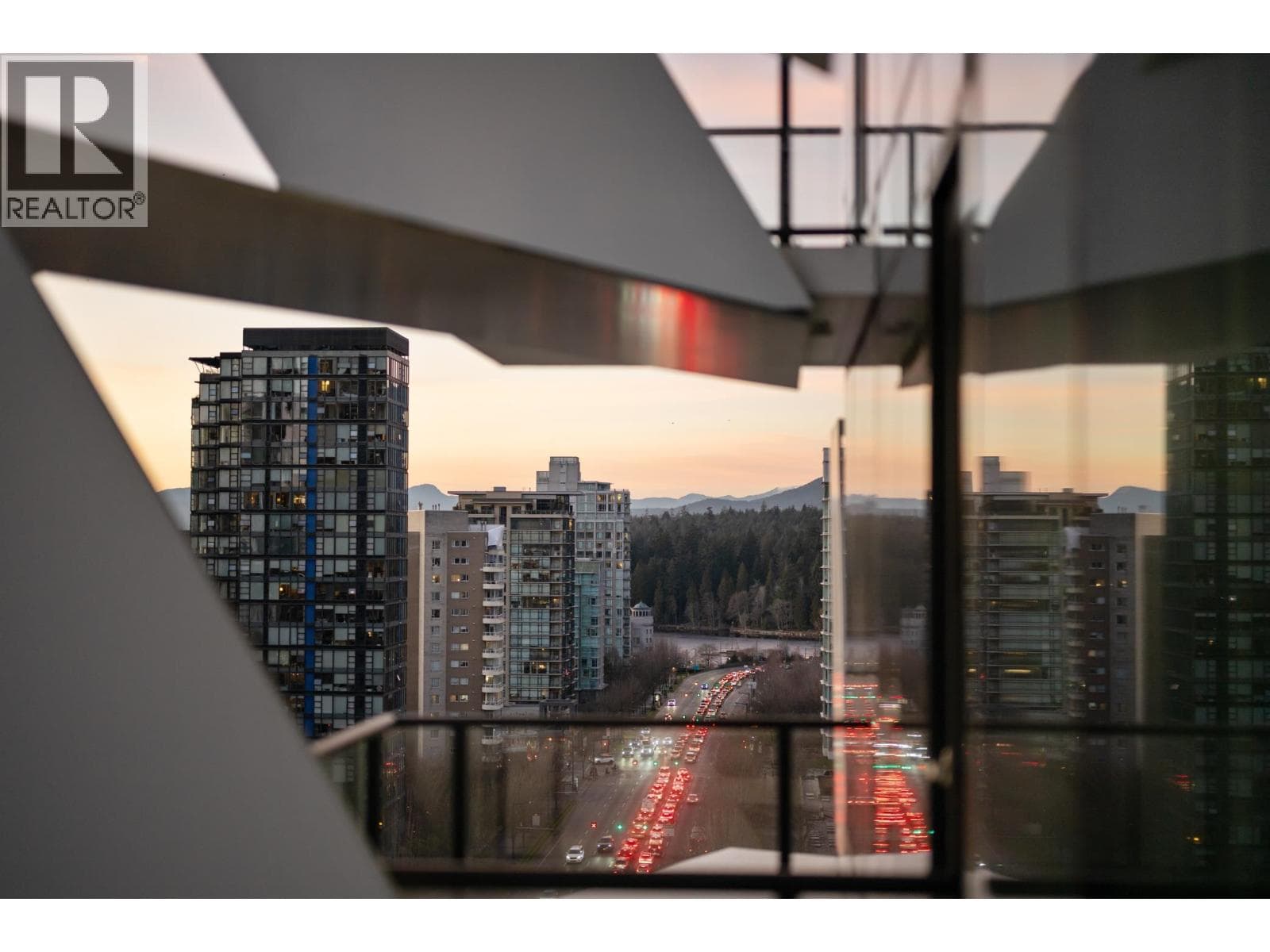 1404 620 Cardero Street, Vancouver: photo 1 of 40