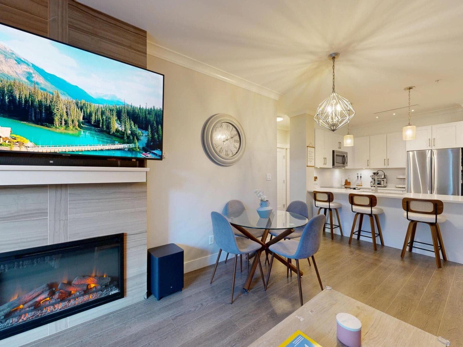 211 5020 221a Street, Langley: photo 1 of 40