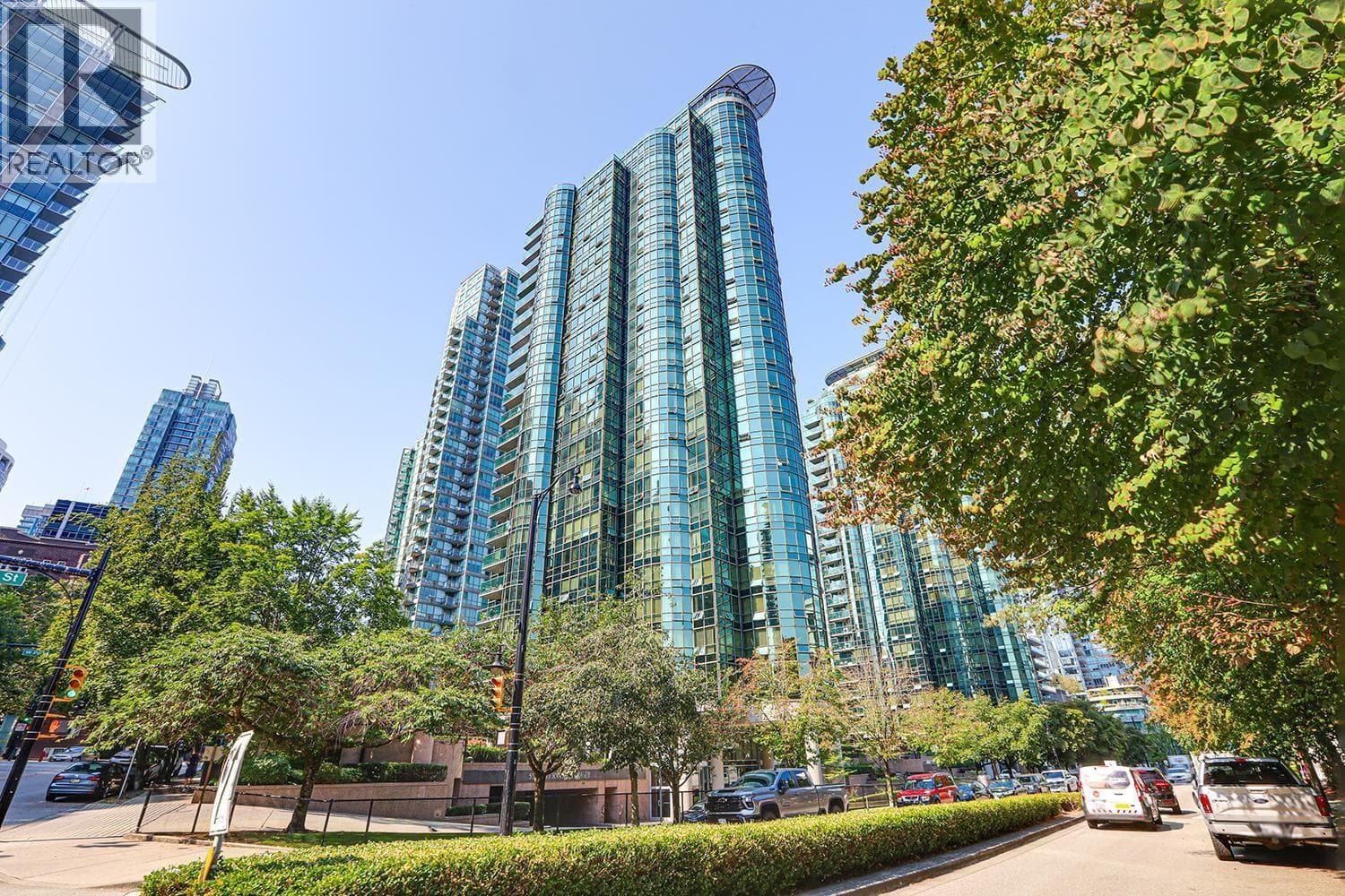 807 555 Jervis Street, Vancouver: photo 1 of 11