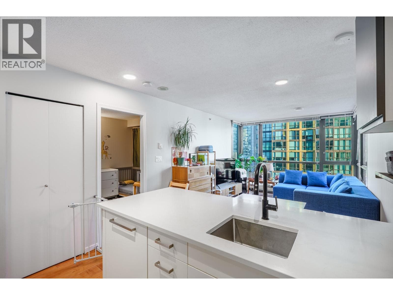 1706 1367 Alberni Street, Vancouver: photo 1 of 23
