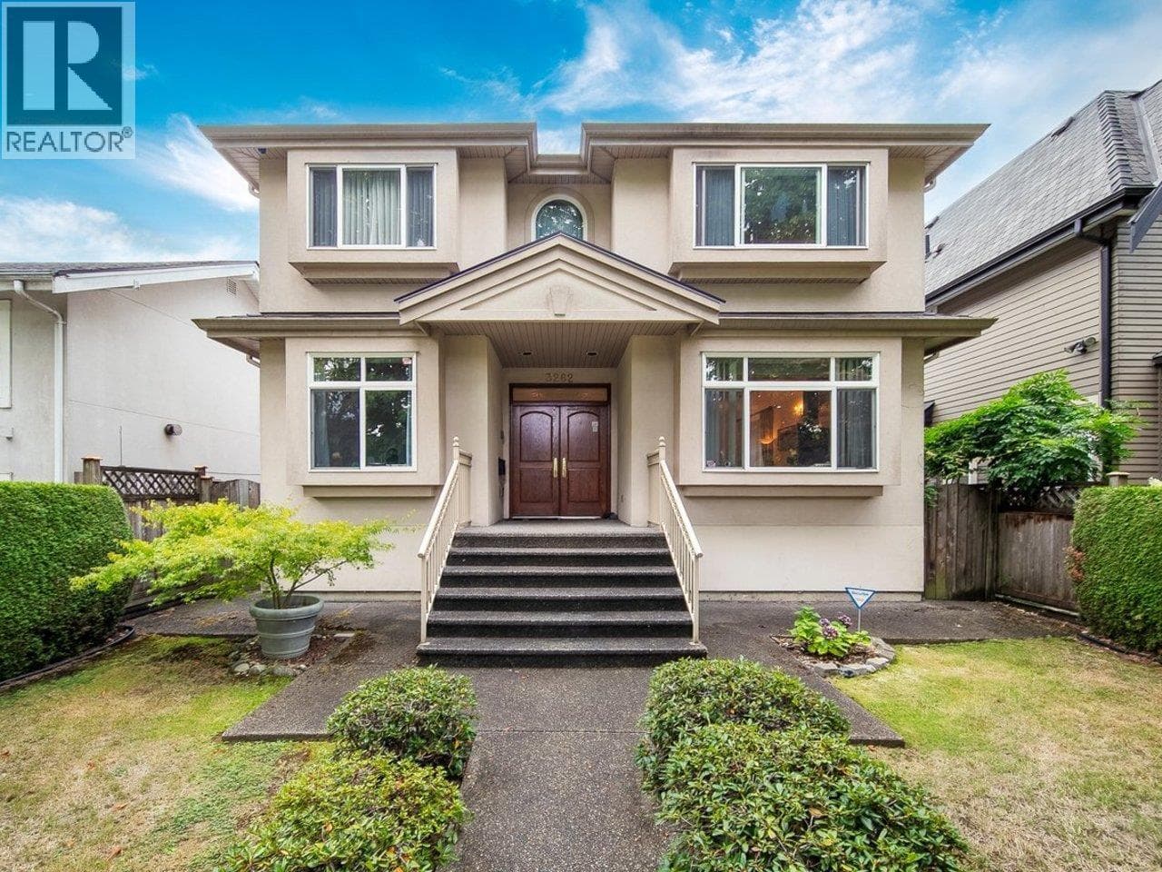 3262 W 12th Avenue, Vancouver: photo 1 of 40