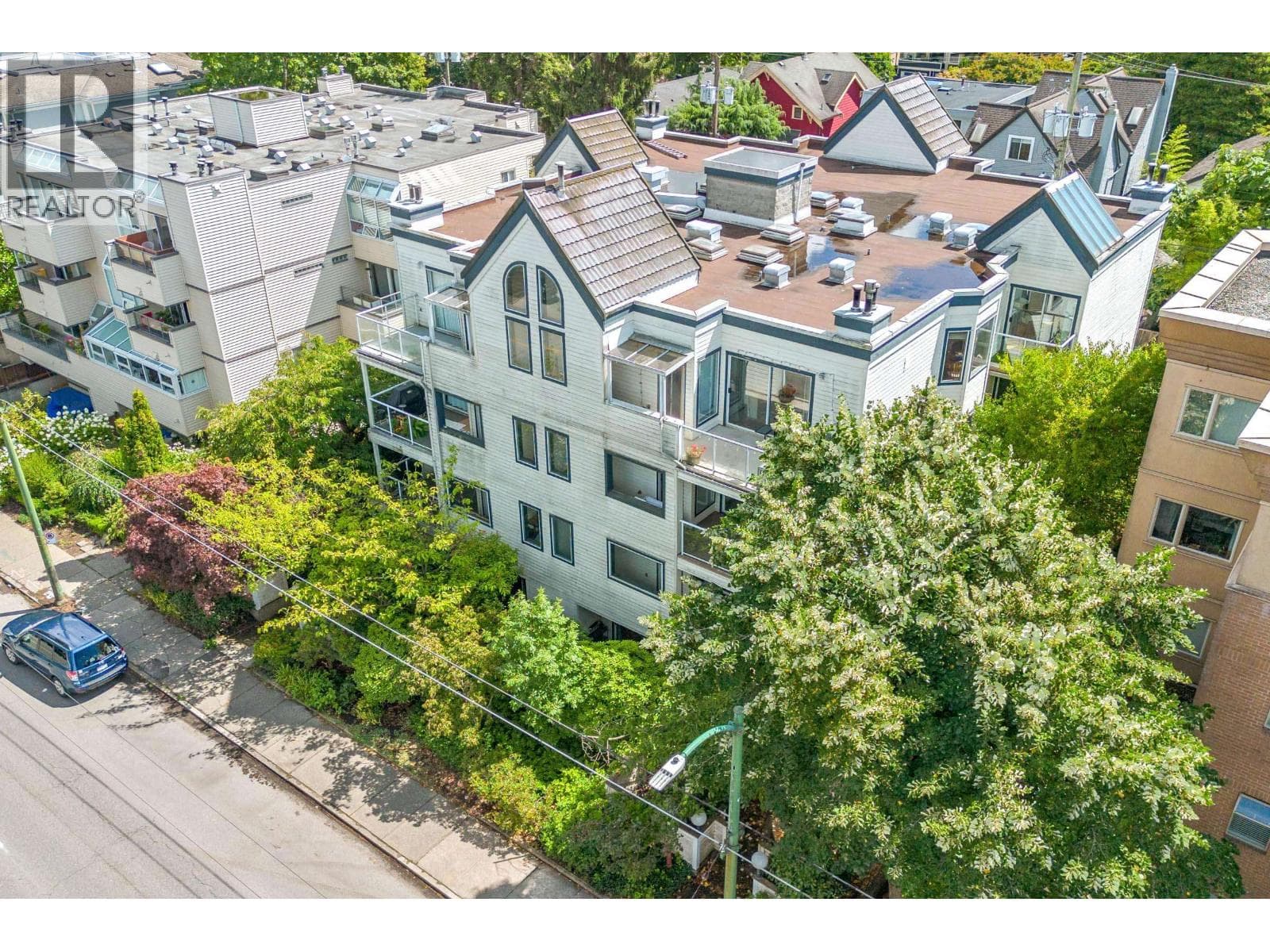 101 3270 W 4th Avenue, Vancouver: photo 1 of 30