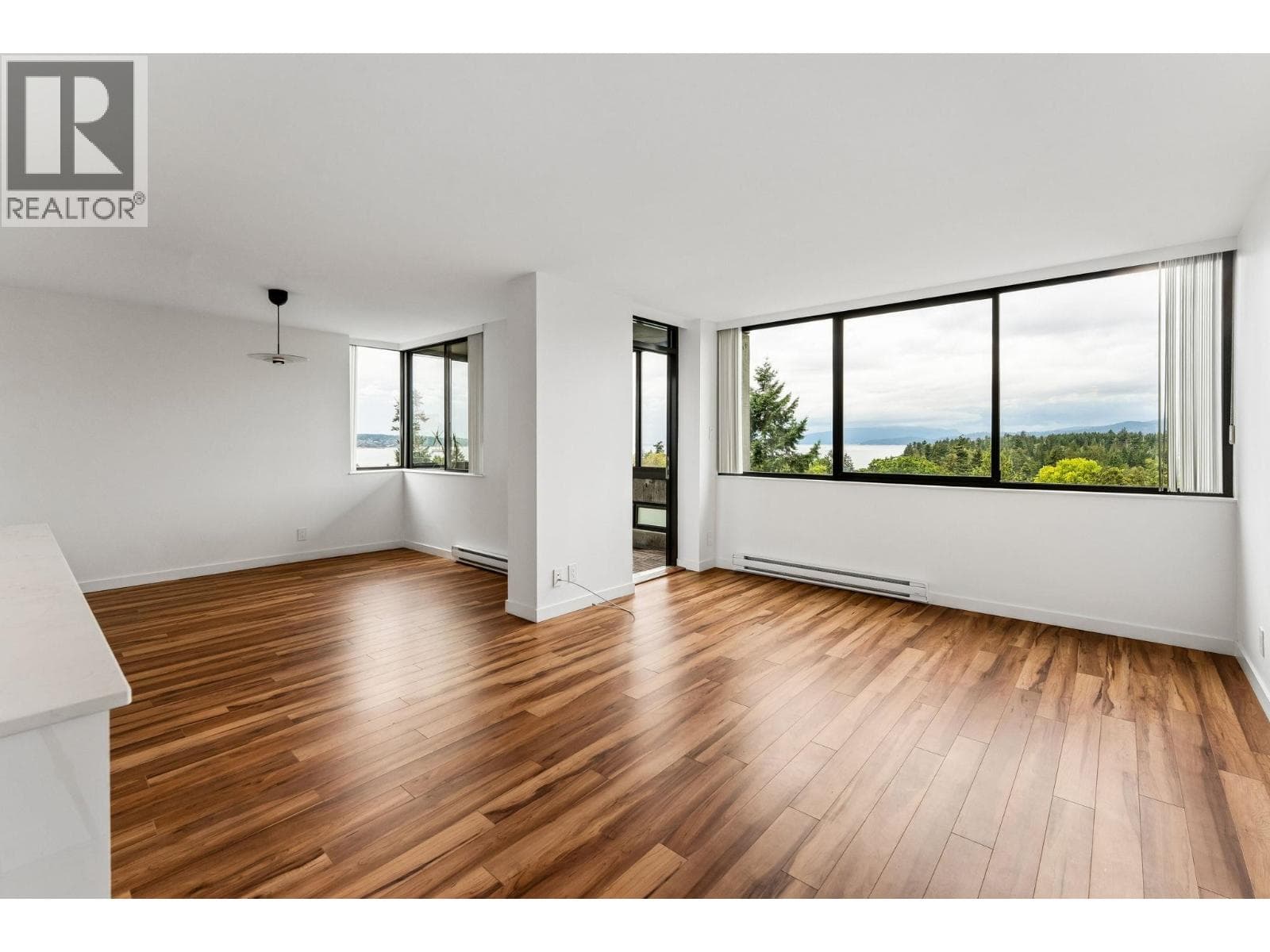 1203 2077 Nelson Street, Vancouver: photo 1 of 40
