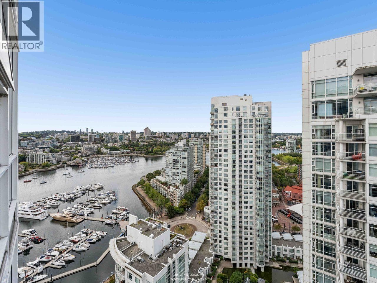 3202 193 Aquarius Mews, Vancouver: photo 1 of 40