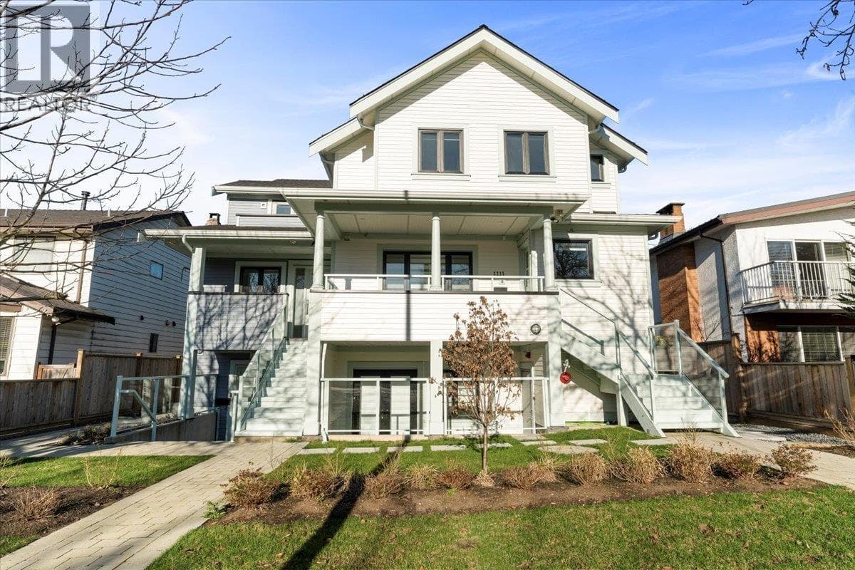 2227 W 16th Avenue, Vancouver: photo 1 of 31