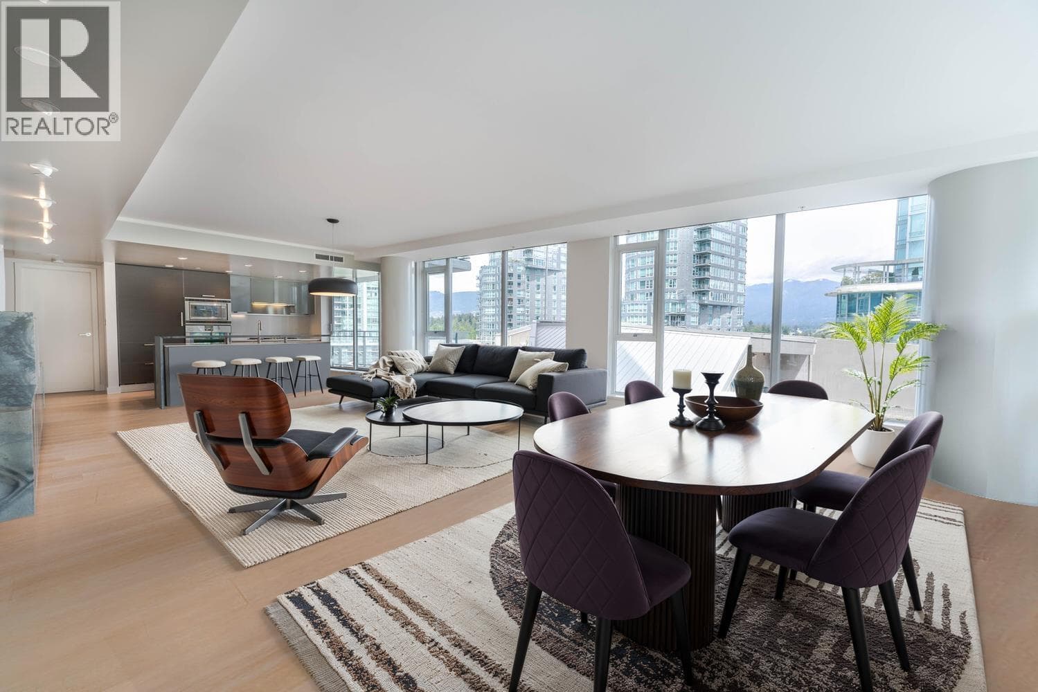 702 1499 W Pender Street, Vancouver: photo 1 of 27