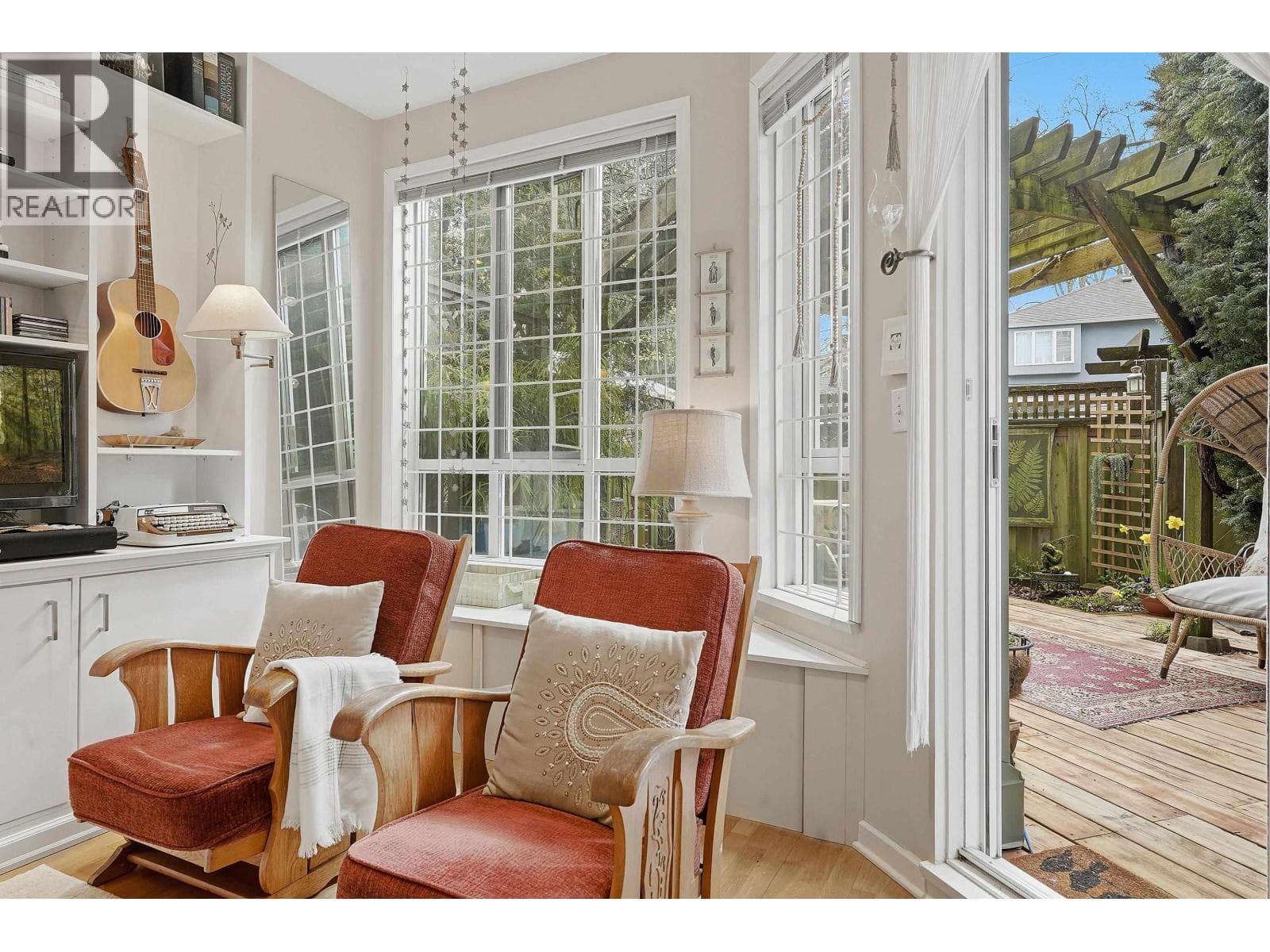 123 3440 W Broadway, Vancouver: photo 1 of 33