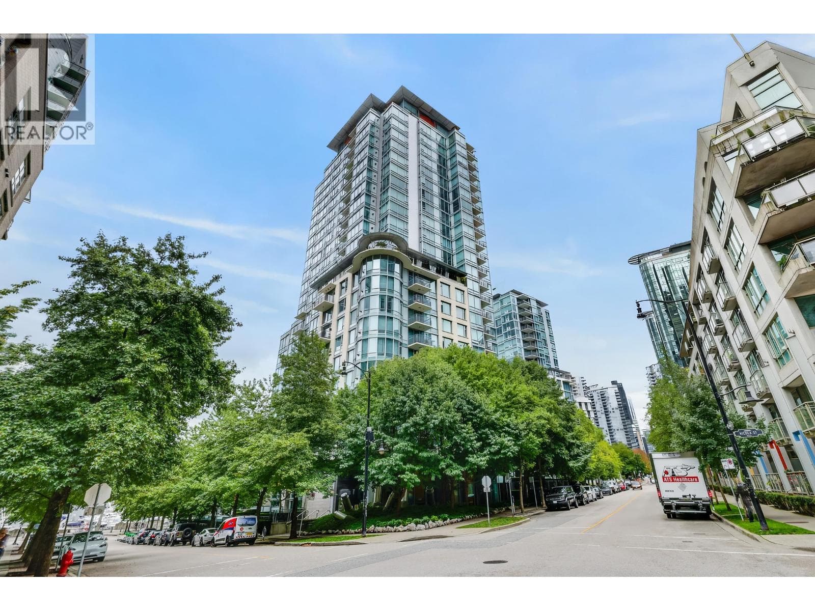 1505 590 Nicola Street, Vancouver: photo 1 of 33