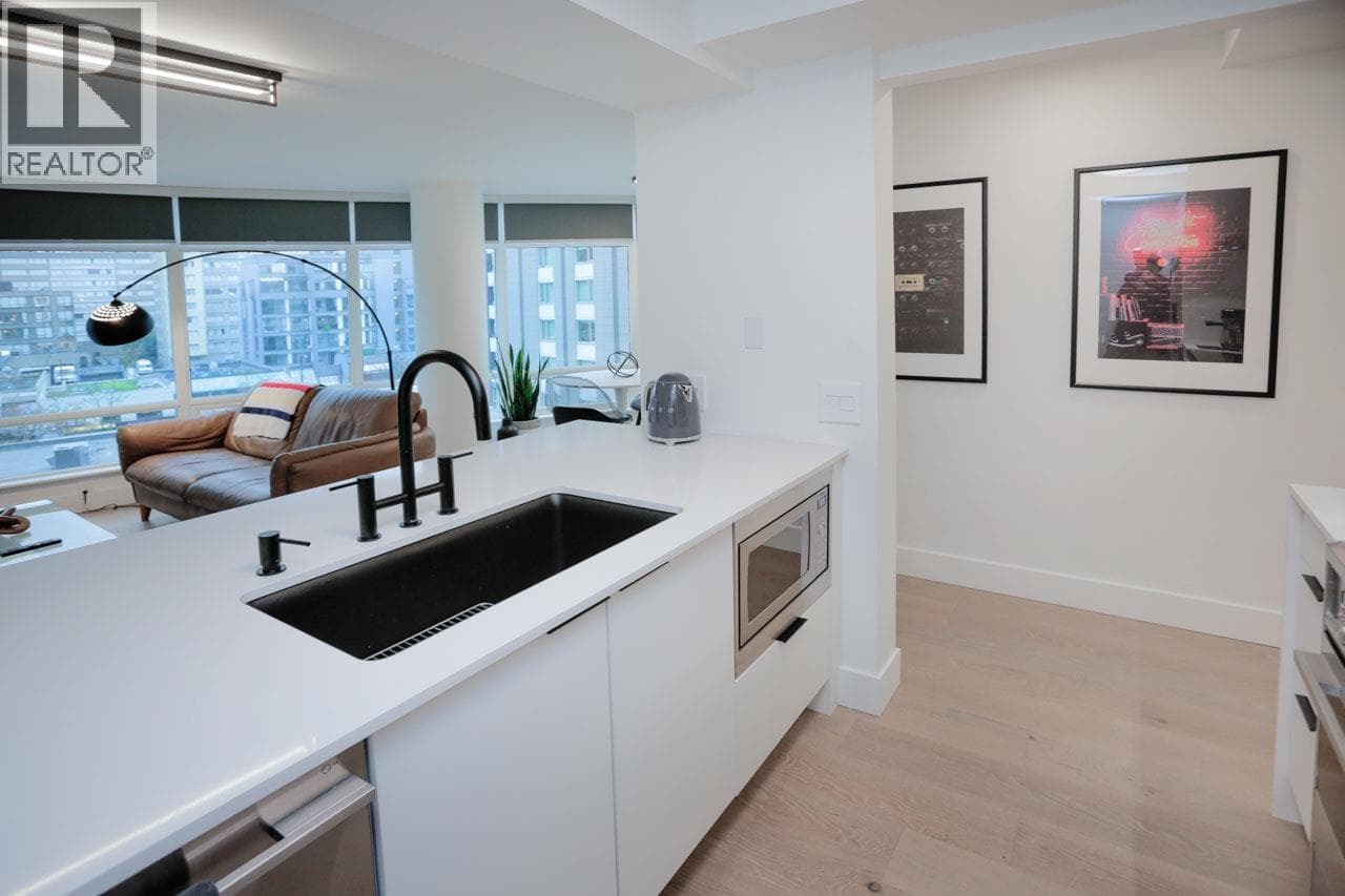 703 1288 Alberni Street, Vancouver: photo 1 of 23