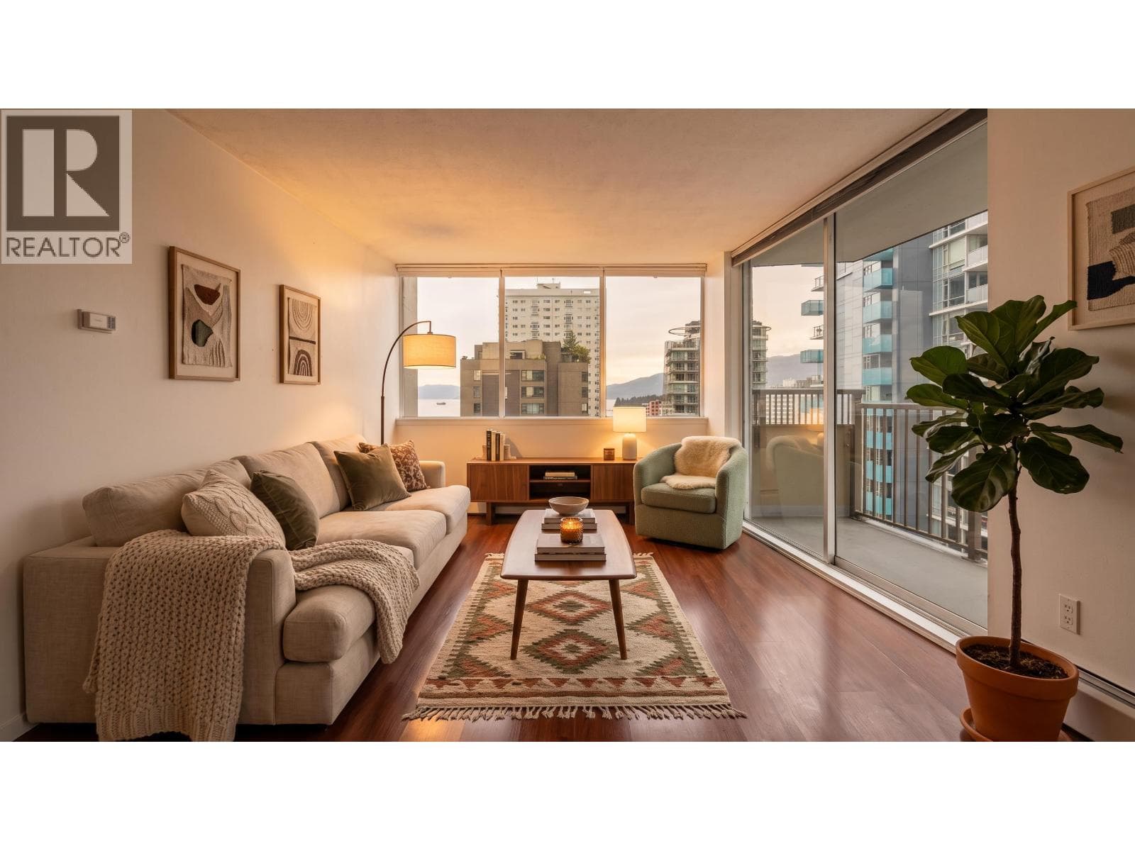 1504 1251 Cardero Street, Vancouver: photo 1 of 38