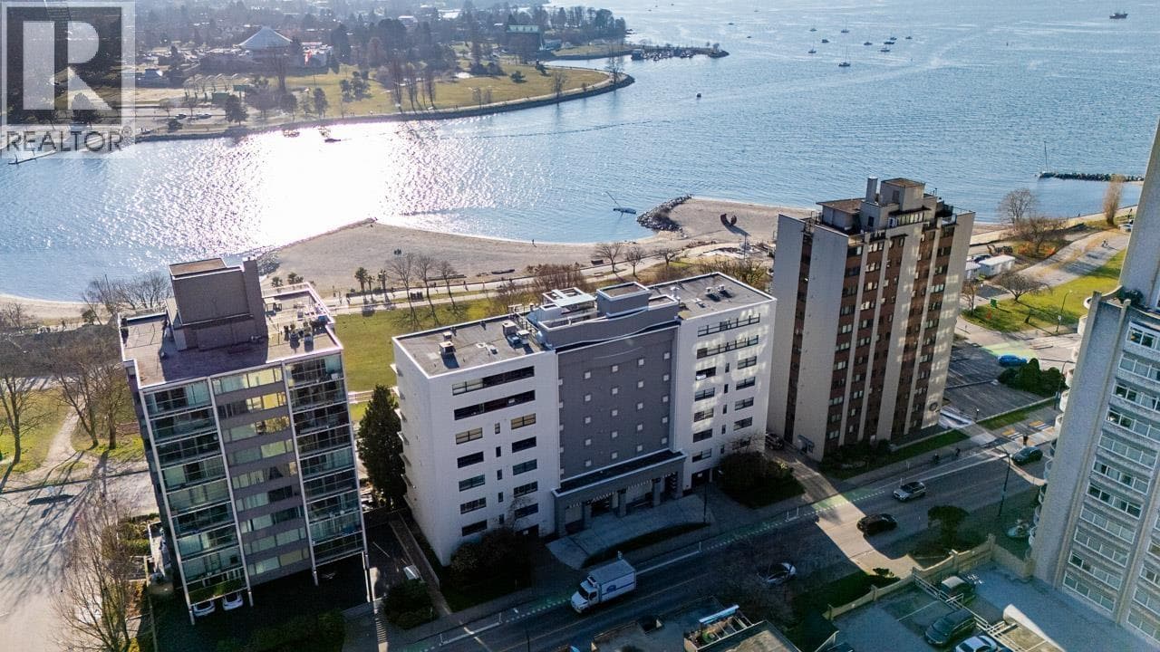 304 1233 Beach Avenue, Vancouver: photo 1 of 28