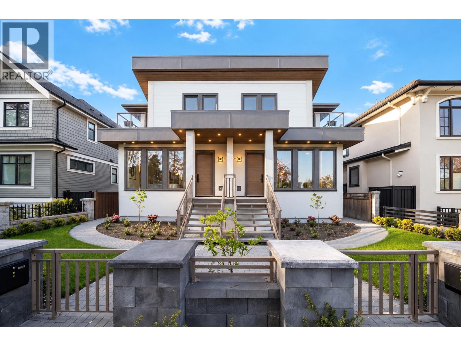 2455 W 10th Avenue, Vancouver: photo 1 of 38