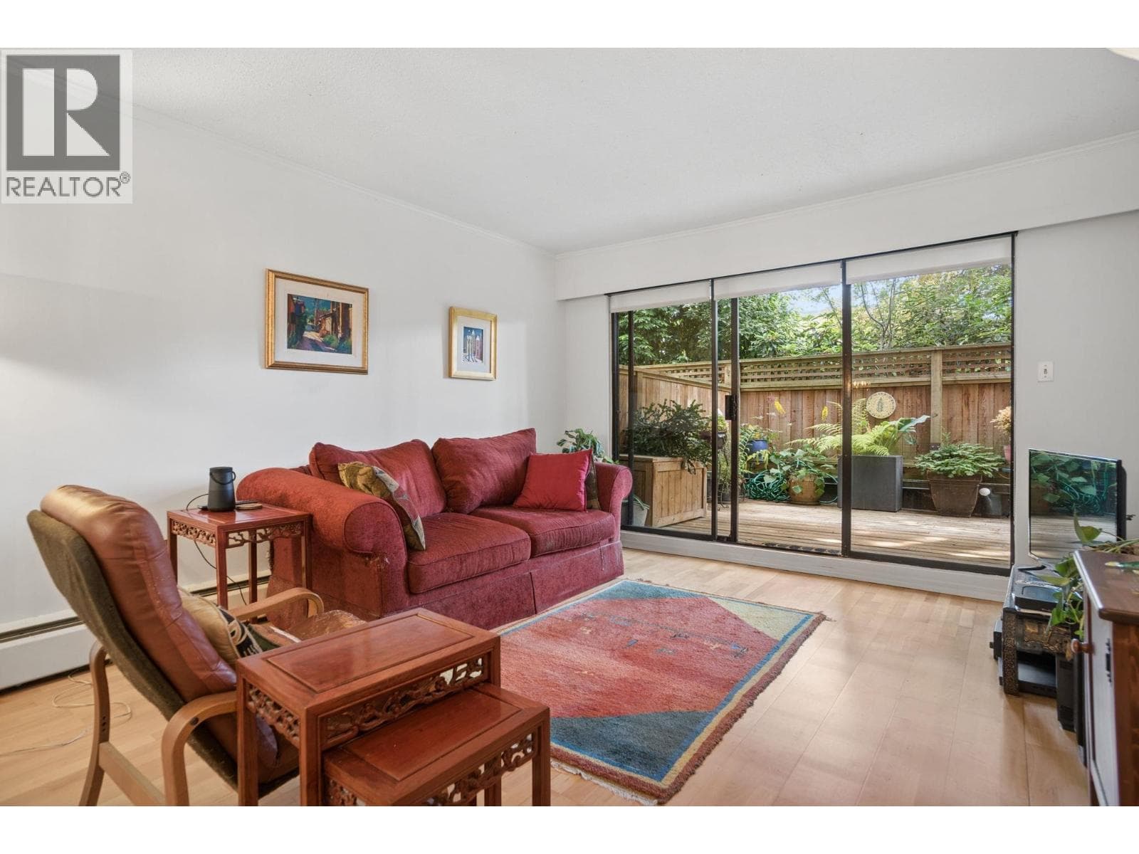 102 2255 W 8th Avenue, Vancouver: photo 1 of 24