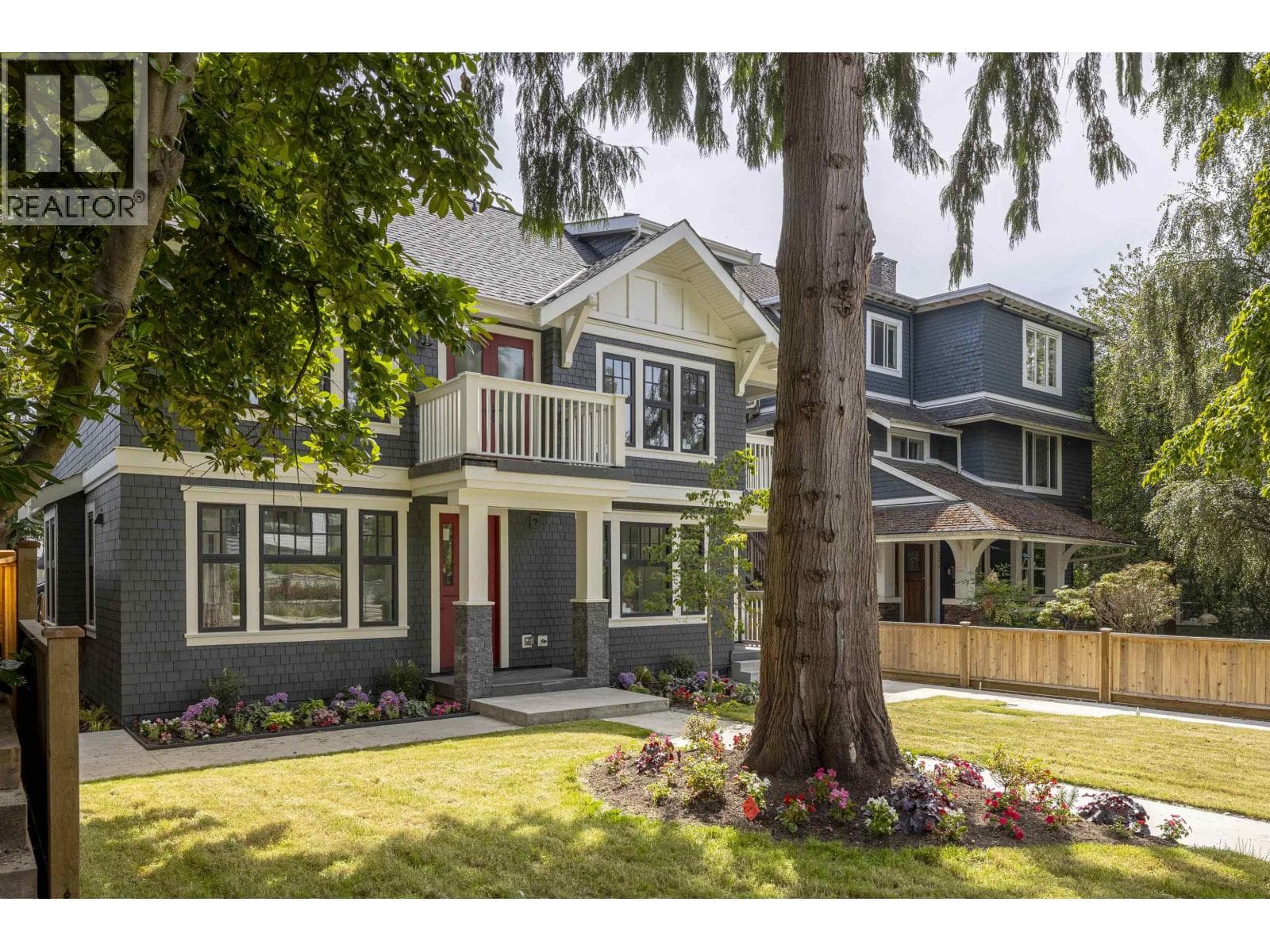 2566 W 2nd Avenue, Vancouver: photo 1 of 40