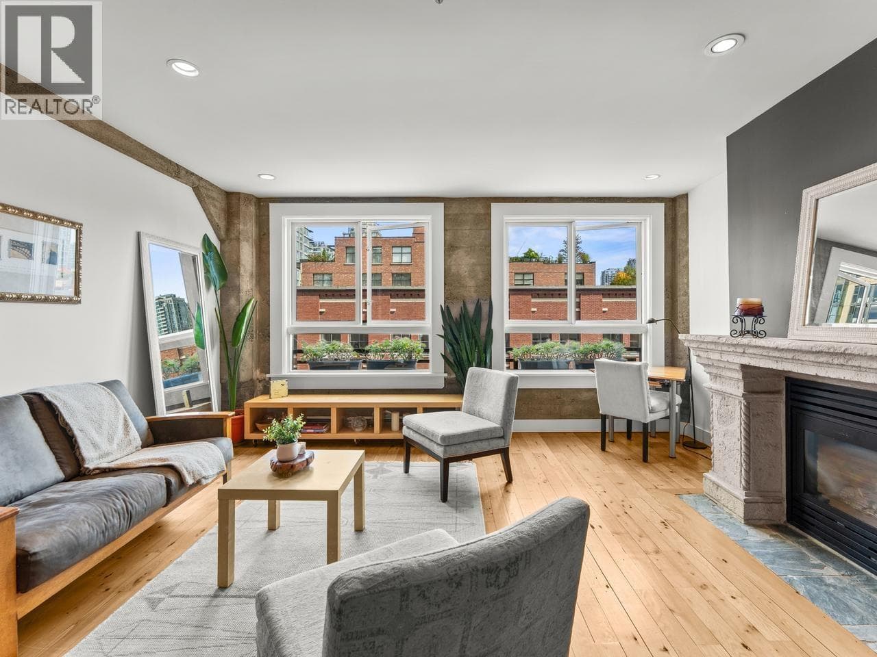 407 1216 Homer Street, Vancouver: photo 1 of 29