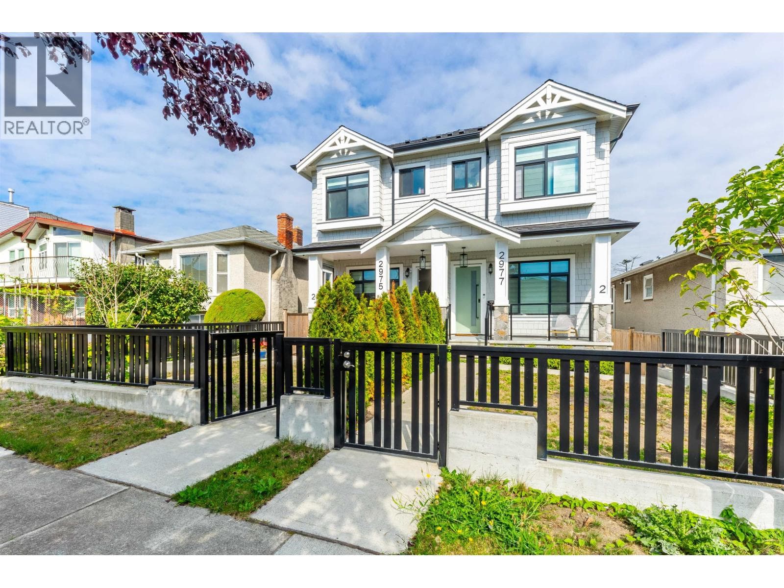 2975 E 42nd Avenue, Vancouver: photo 1 of 40
