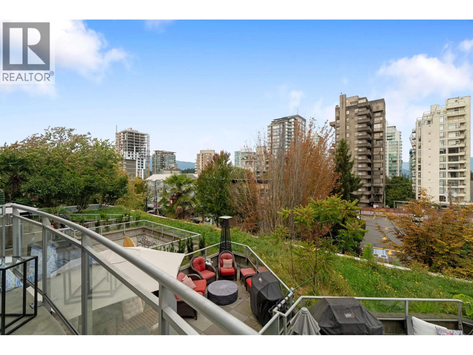 306 1688 Robson Street, Vancouver: photo 1 of 24