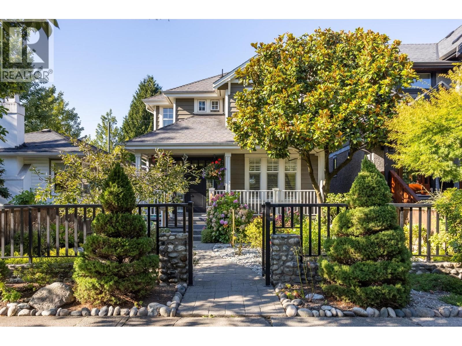 2985 W 16th Avenue, Vancouver: photo 1 of 40
