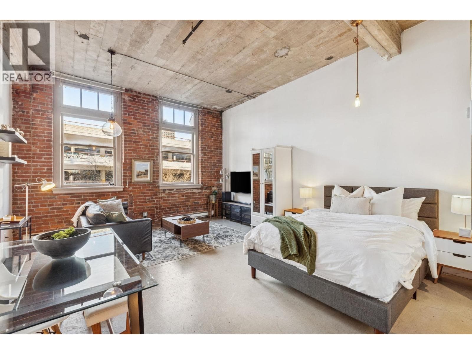 206 546 Beatty Street, Vancouver: photo 1 of 31
