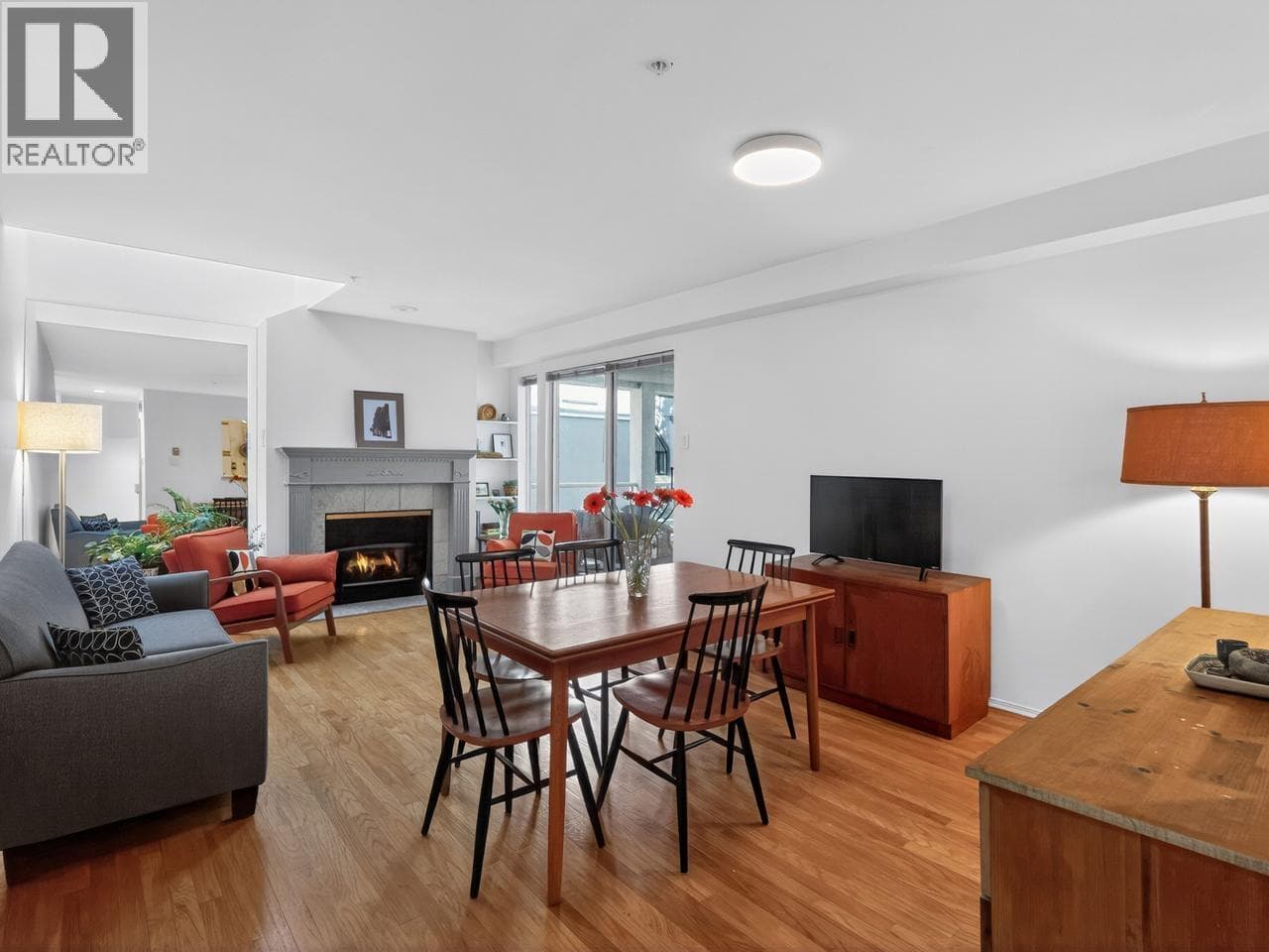 313 2175 W 3rd Avenue, Vancouver: photo 1 of 26