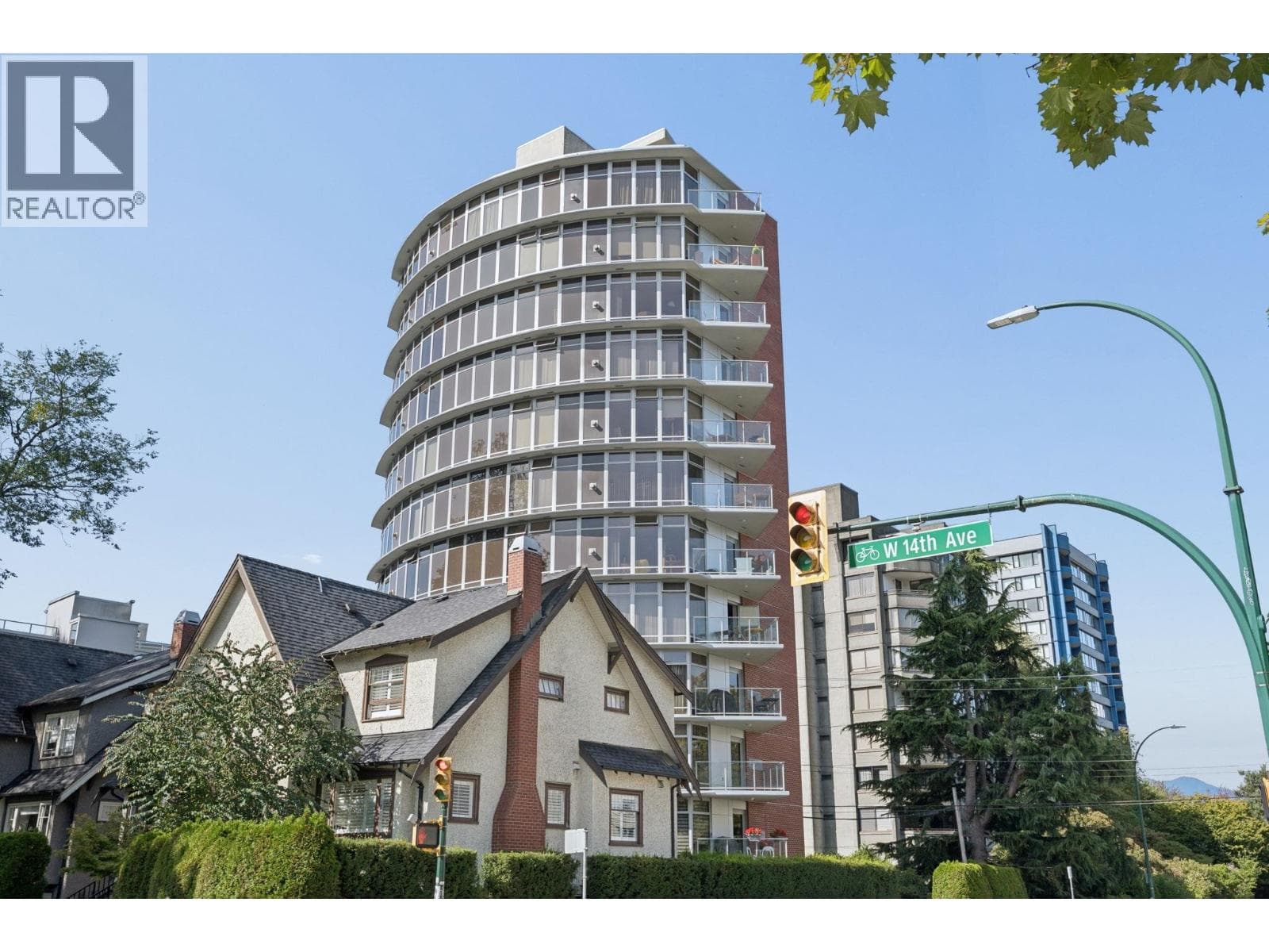 902 2965 Fir Street, Vancouver: photo 1 of 25