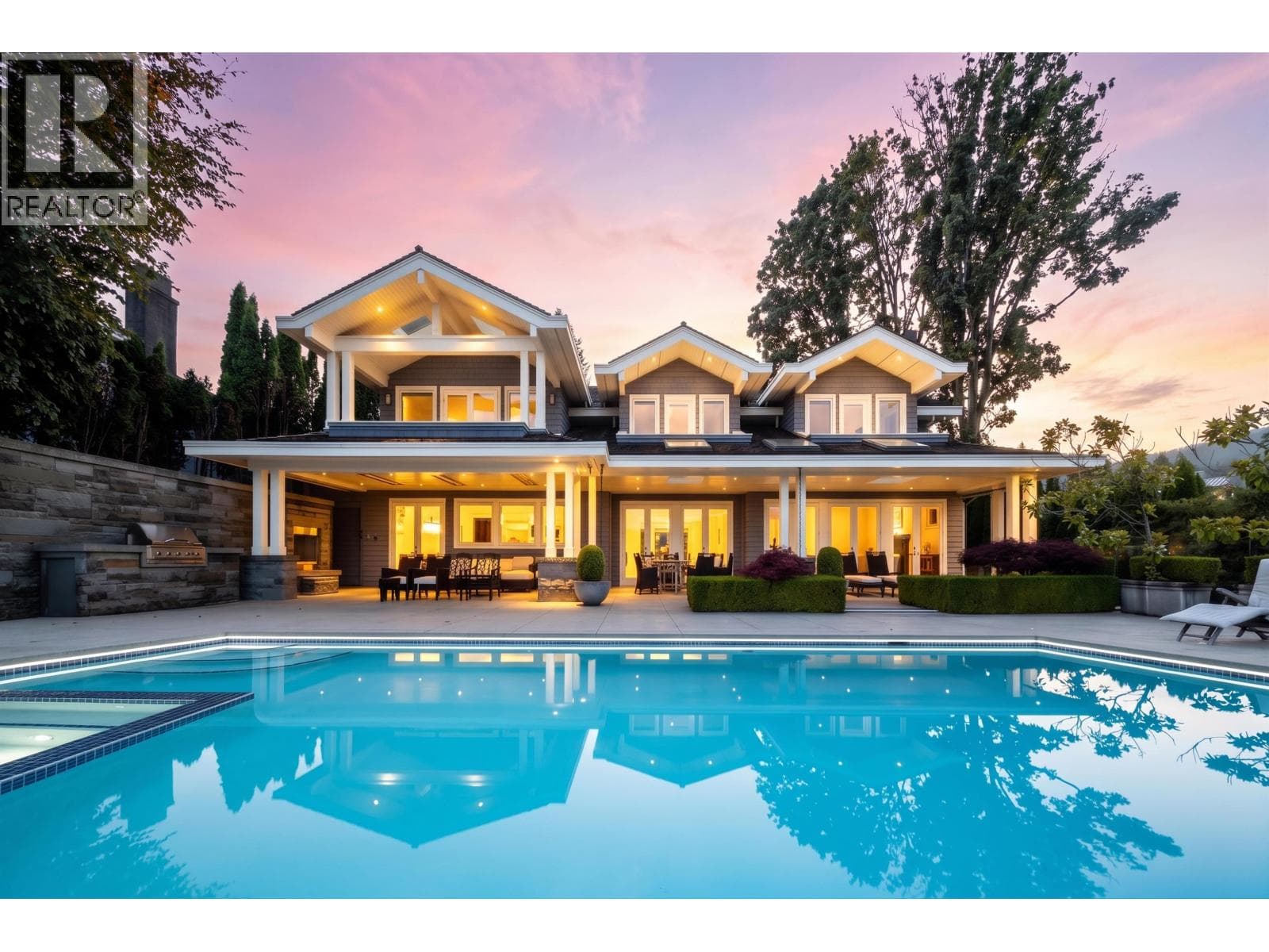 791 Beachview Drive, North Vancouver: photo 1 of 39