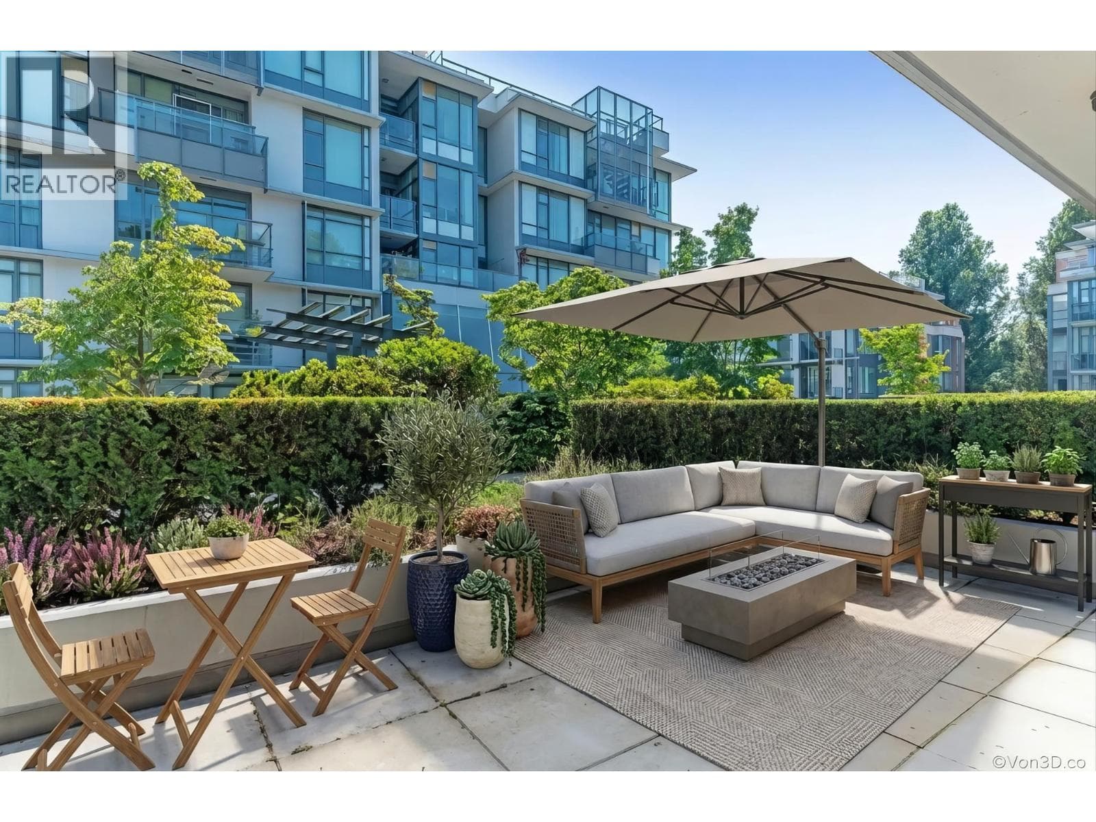 569 2080 West Broadway Street, Vancouver: photo 1 of 25
