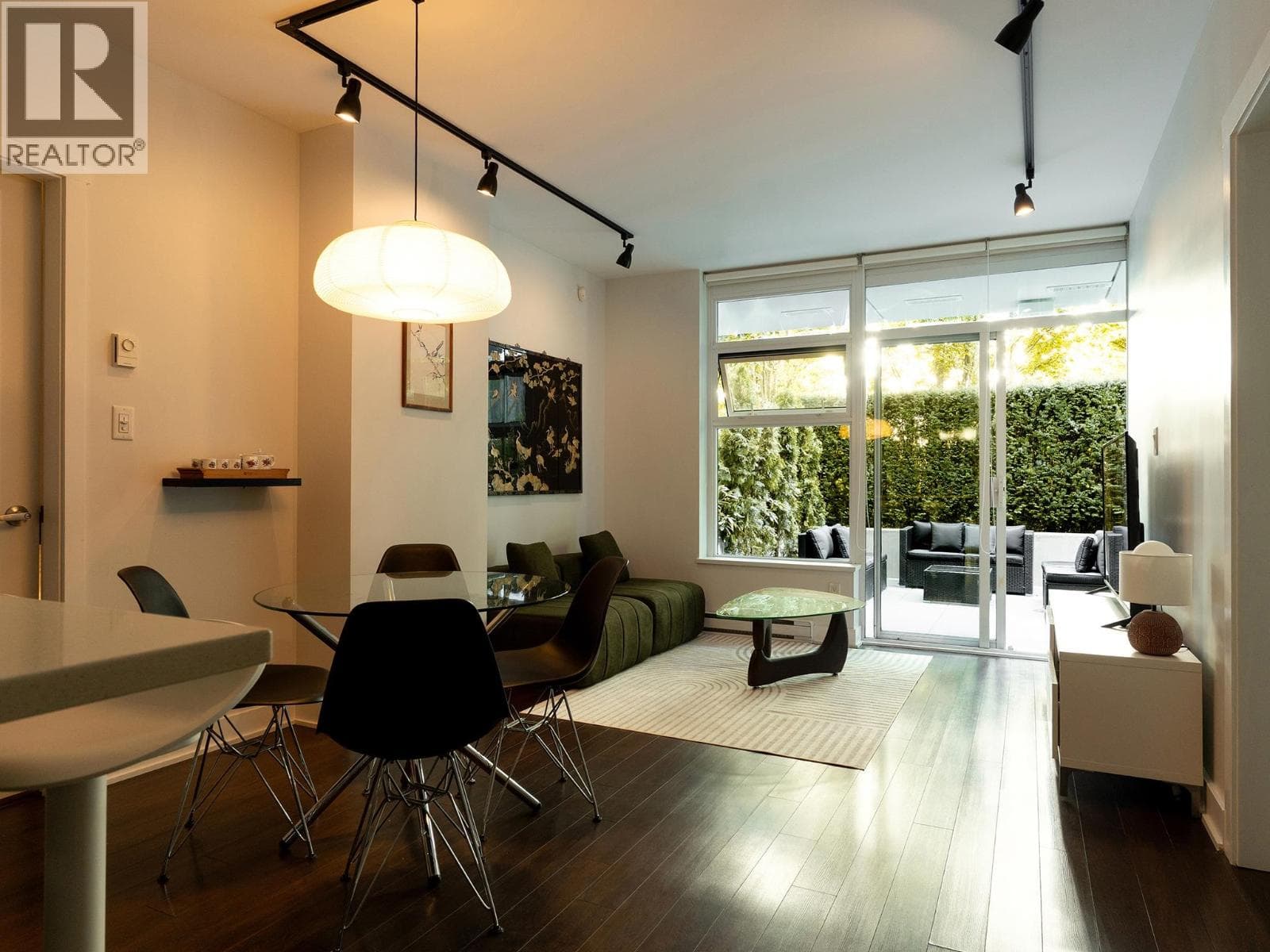 2 1777 W 7th Avenue, Vancouver: photo 1 of 32