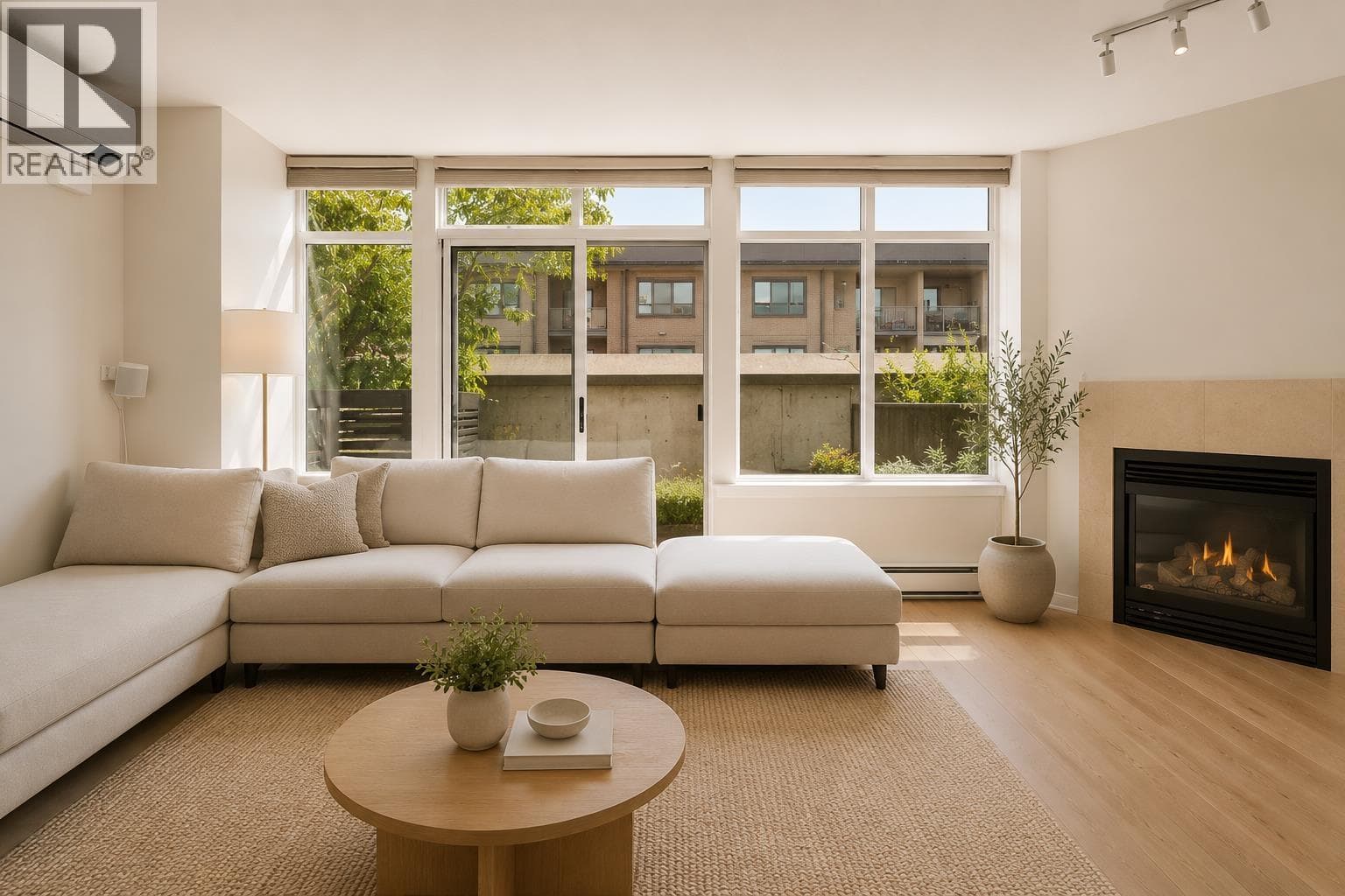 TH3 - Th3 63 Keefer Place, Vancouver: photo 1 of 30