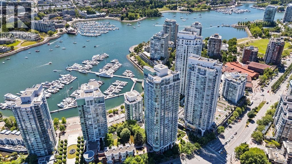 3302 193 Aquarius Mews, Vancouver: photo 1 of 40