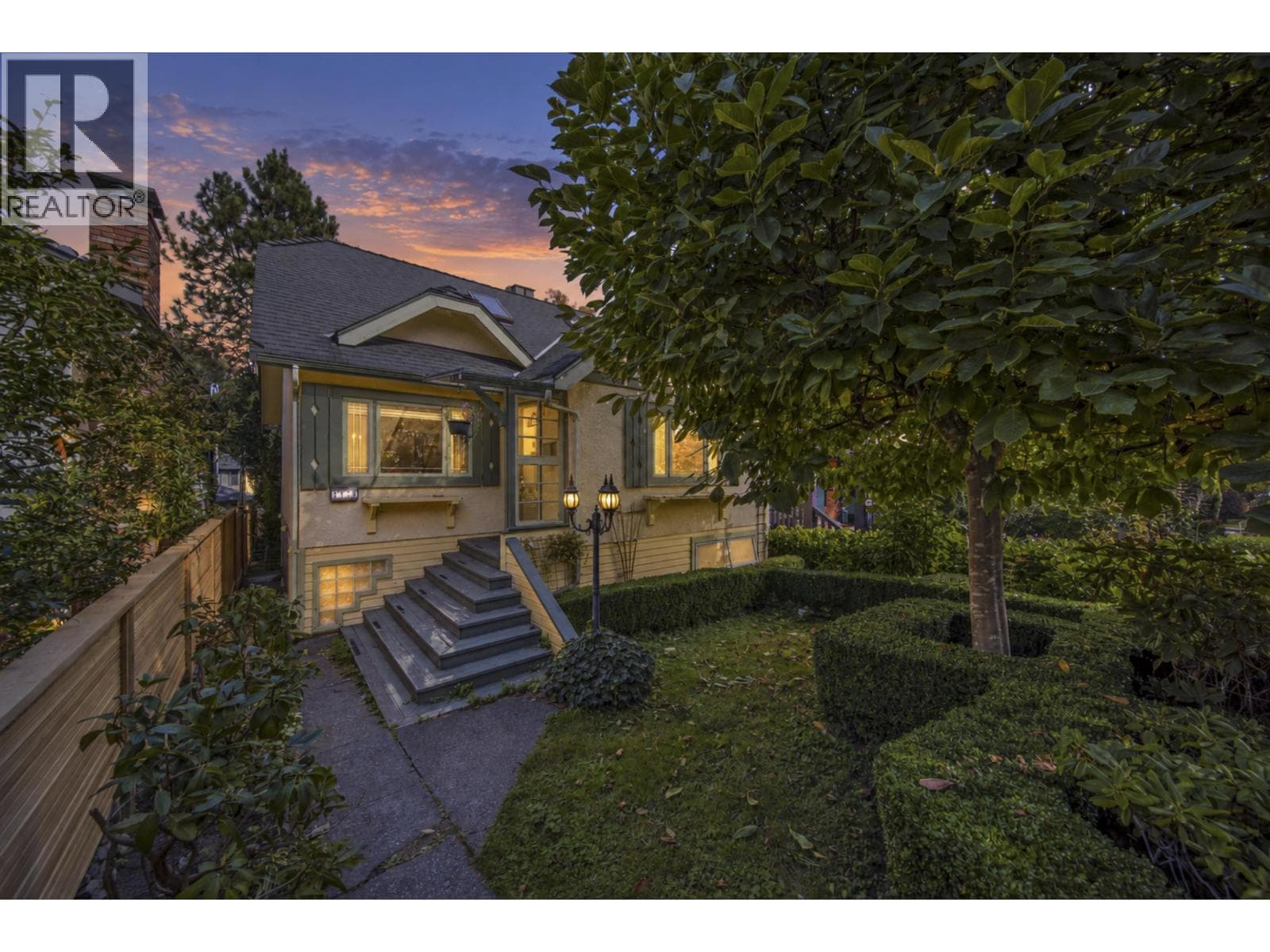3519 W 14th Avenue, Vancouver: photo 1 of 36