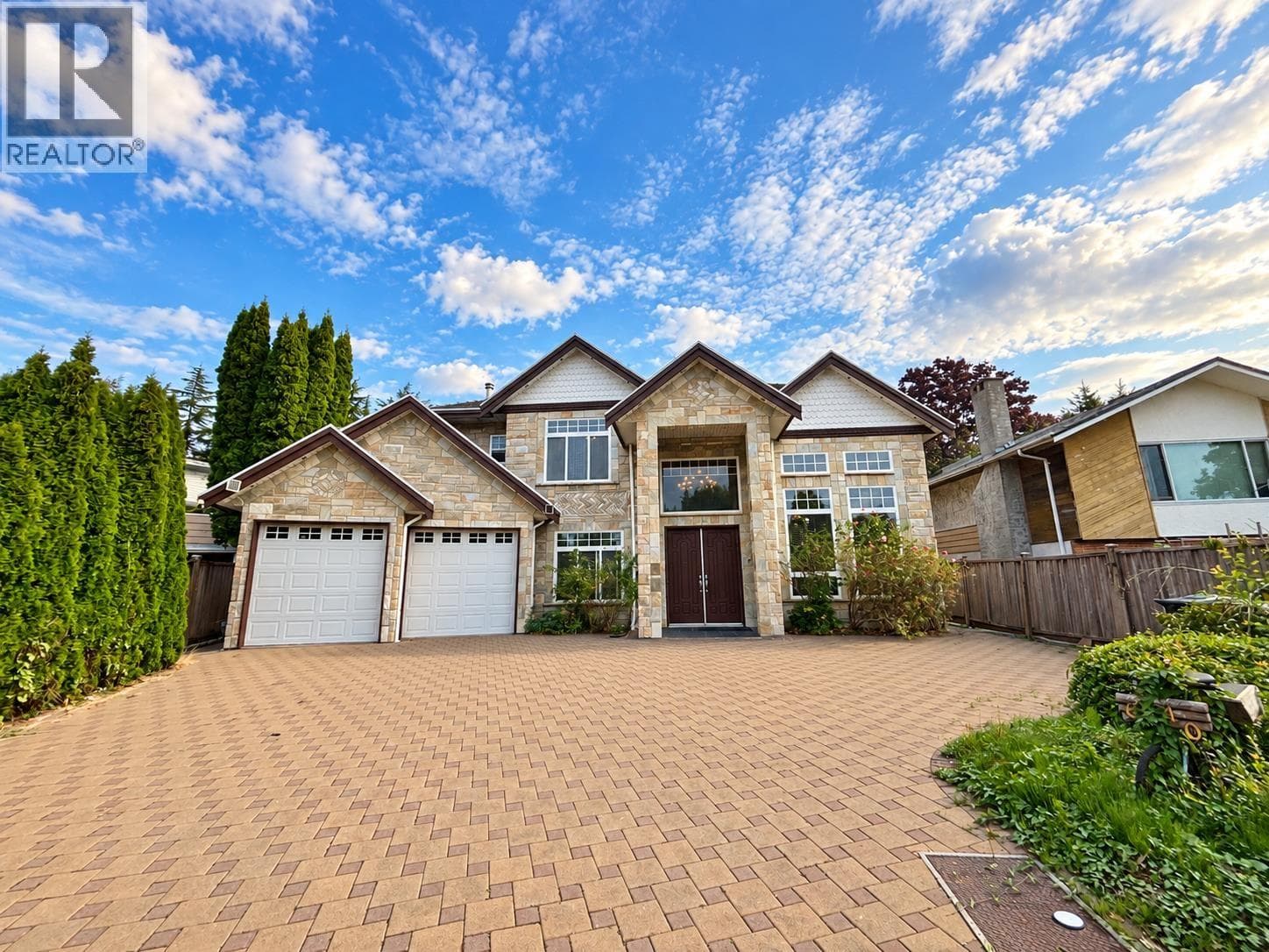 6040 Adams Place, Richmond: photo 1 of 23