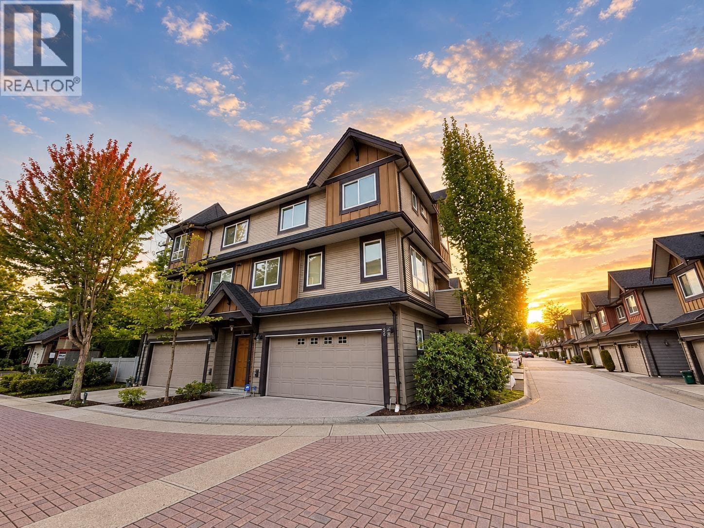 26 11511 Steveston Highway, Richmond: photo 1 of 12