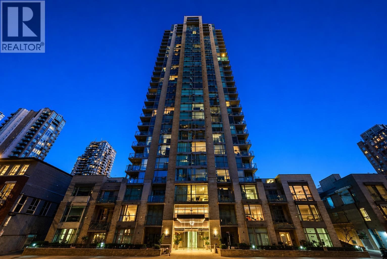 1805 928 Richards Street, Vancouver: photo 1 of 19