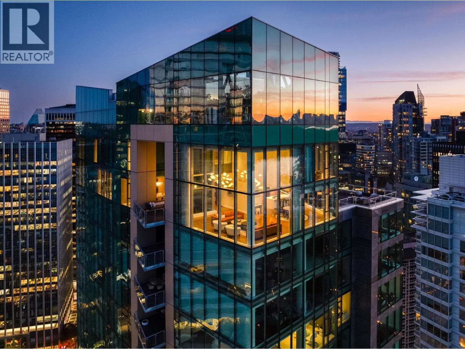 PH3101 - Ph3101 277 Thurlow Street, Vancouver: photo 1 of 40