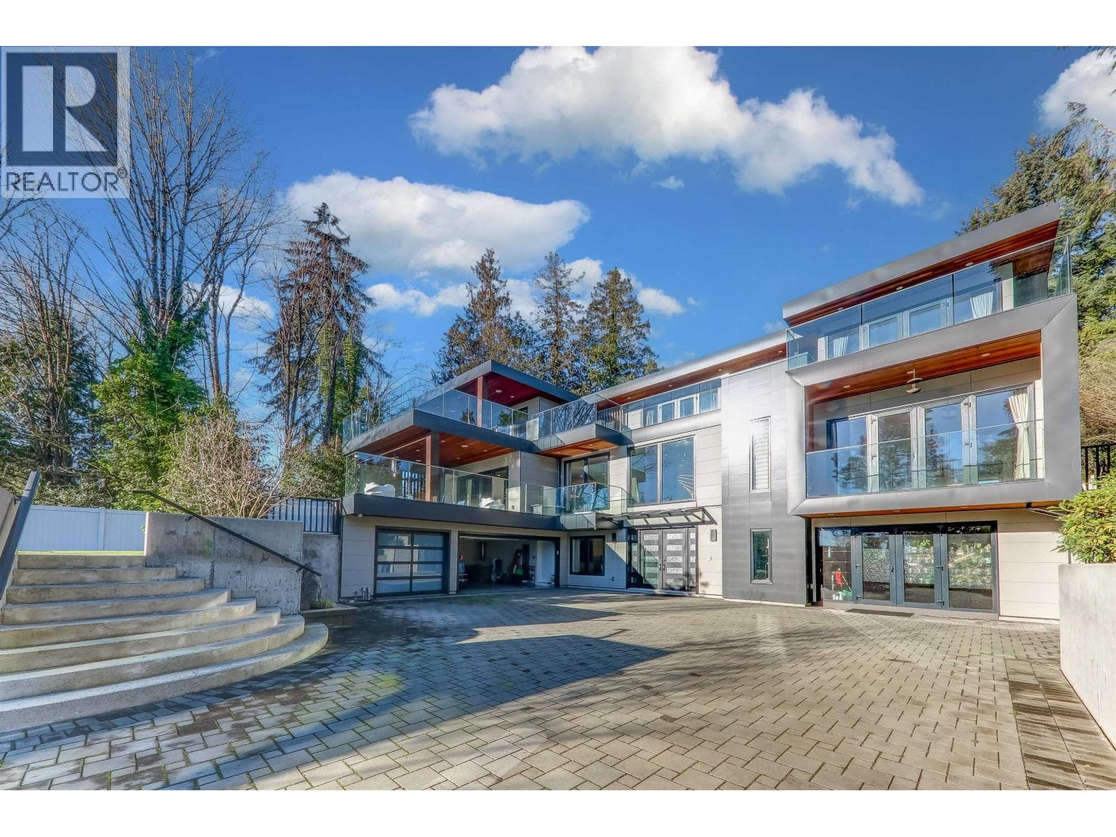 1497 Queens Avenue, West Vancouver: photo 1 of 40
