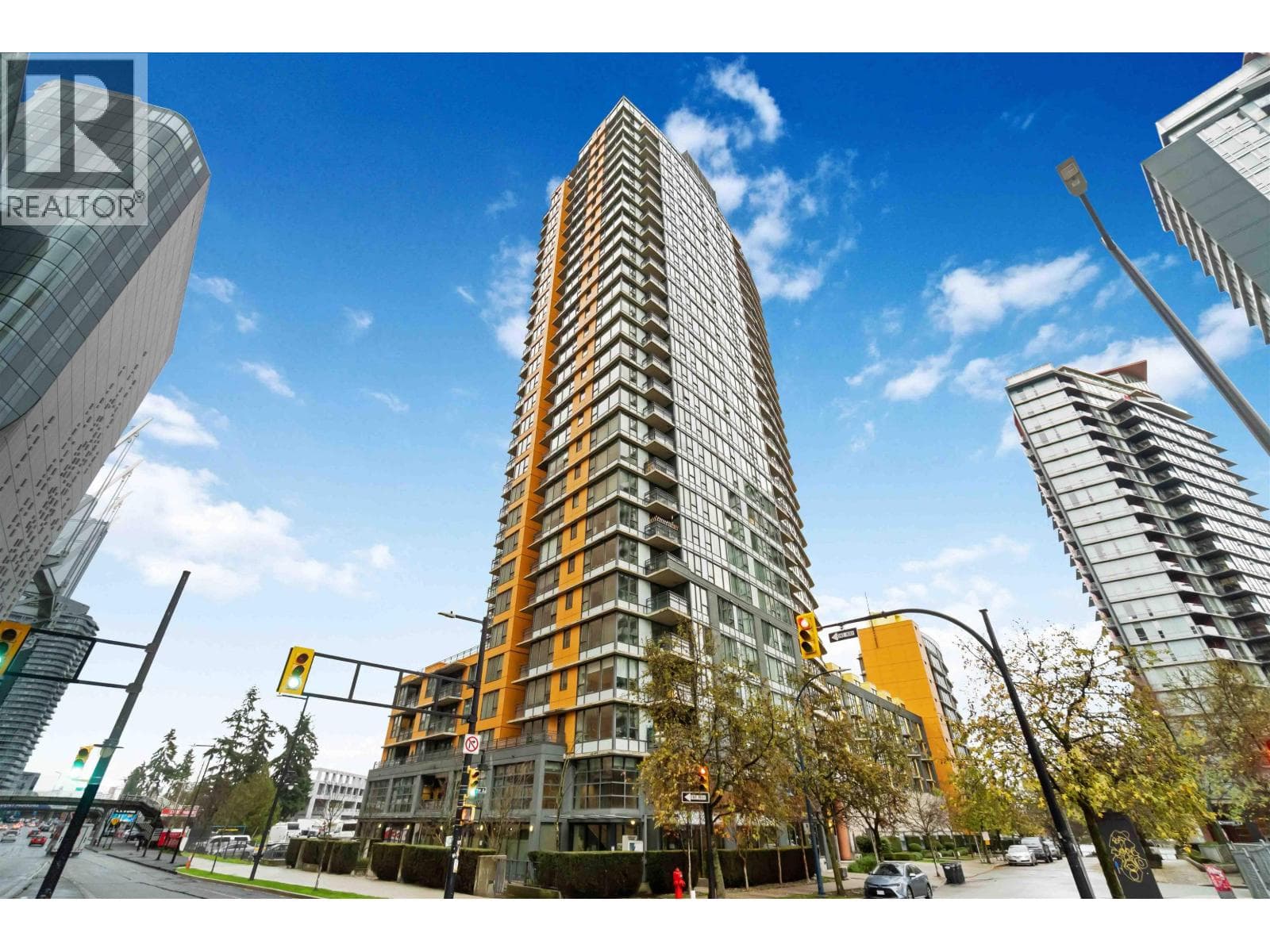2303 33 Smithe Street, Vancouver: photo 1 of 27