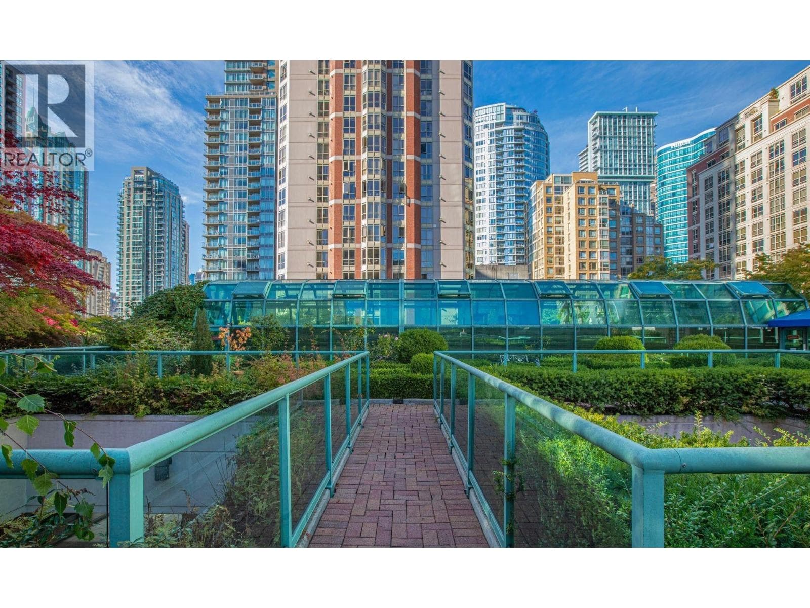 1504 838 Hamilton Street, Vancouver: photo 1 of 5