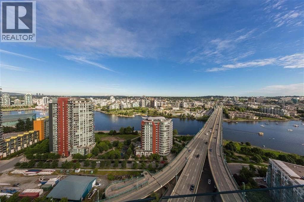 2417 89 Nelson Street, Vancouver: photo 1 of 28